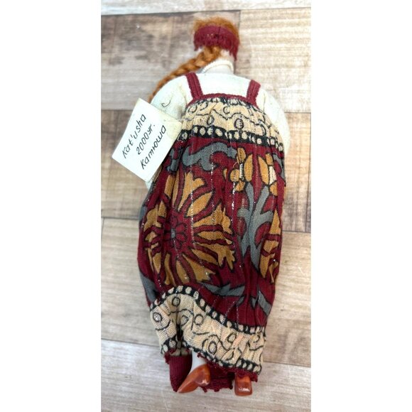 Vintage Russian Artisan KAT'USHA 00' Gypsy Woman 6.75 Height - Picture 5 of 5